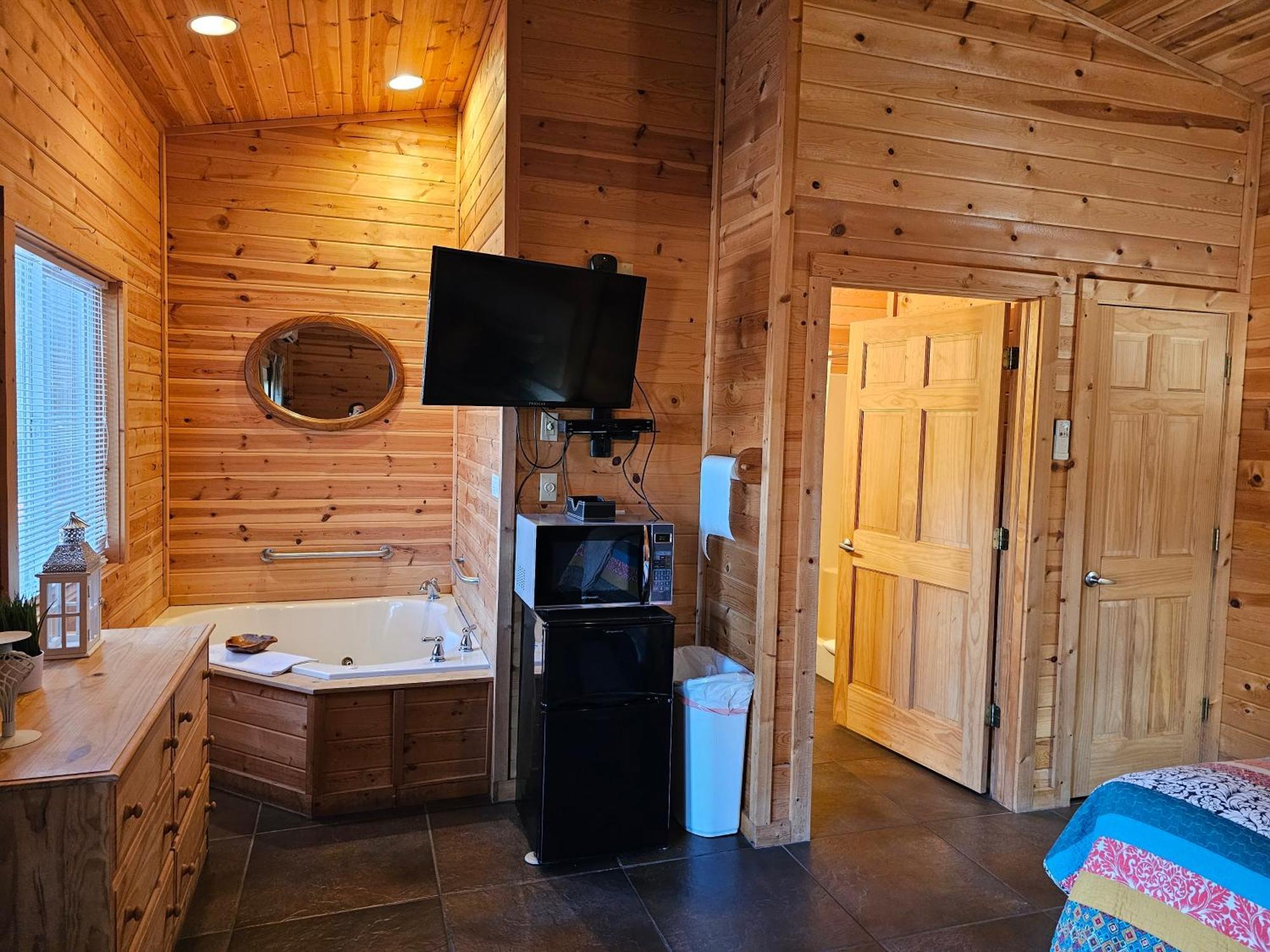 5 Min To Beaver Lake-King Bed-Fire Pit-Jetted Tub #4 Eureka Springs Extérieur photo
