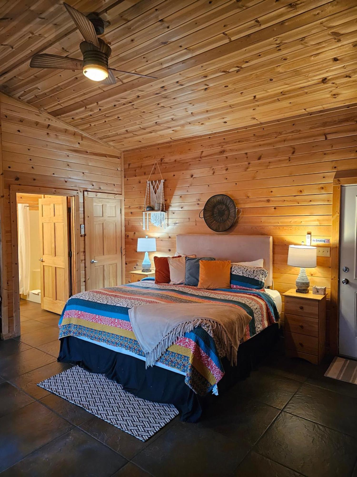 5 Min To Beaver Lake-King Bed-Fire Pit-Jetted Tub #4 Eureka Springs Extérieur photo